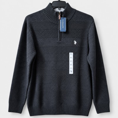 Men’s Quarter-Zip Knit Sweater-Charcoal Grey